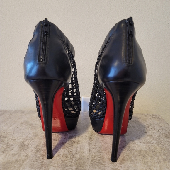 Black Louboutin Caged Strappy Leather Bootie Heels 39 - Picture 4 of 10
